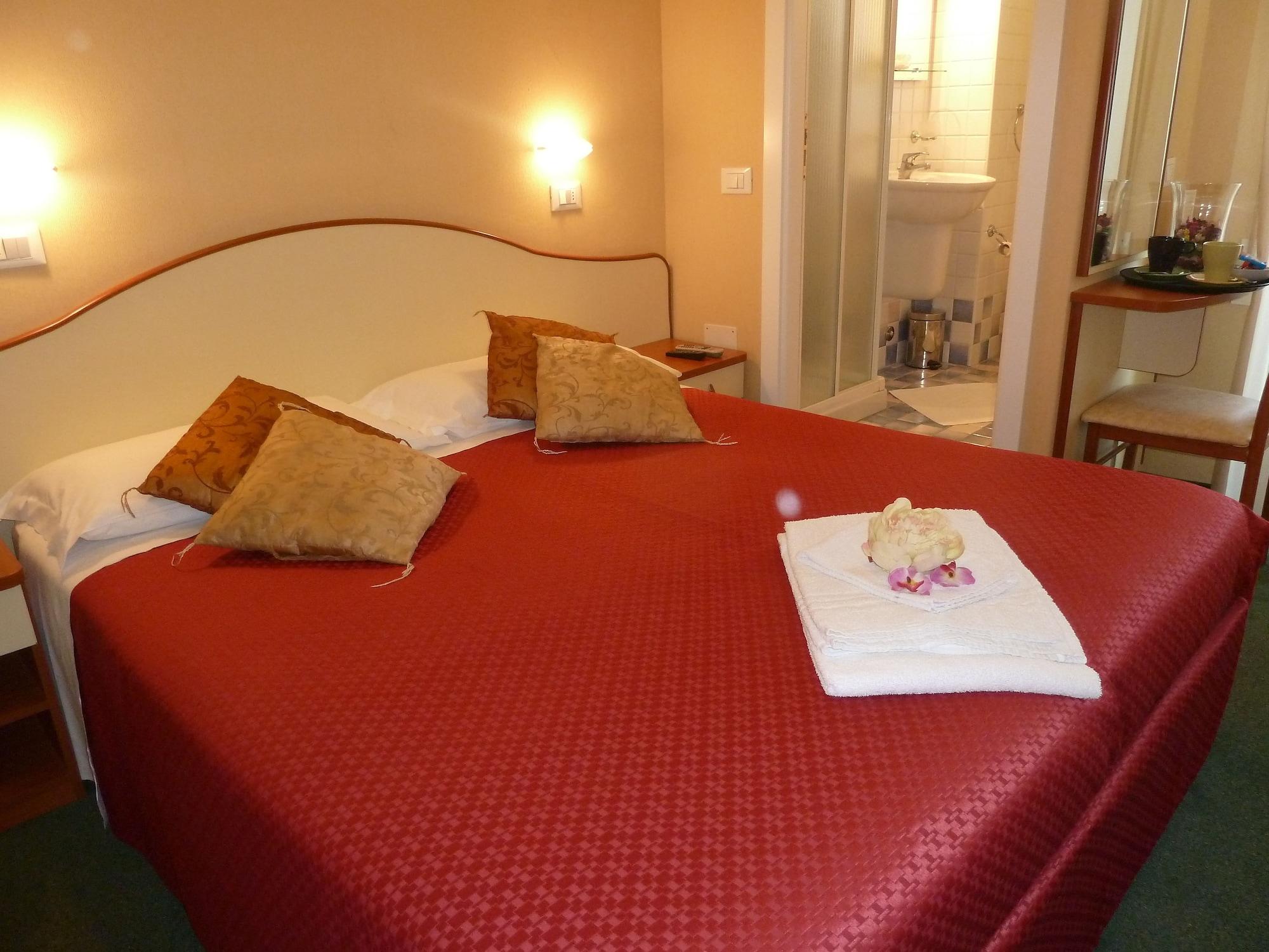 Hotel Crosal Rimini Eksteriør billede